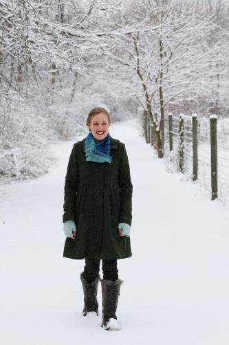 Snow, trail, warm coat, warm Mini-Skein Gathered Cowl